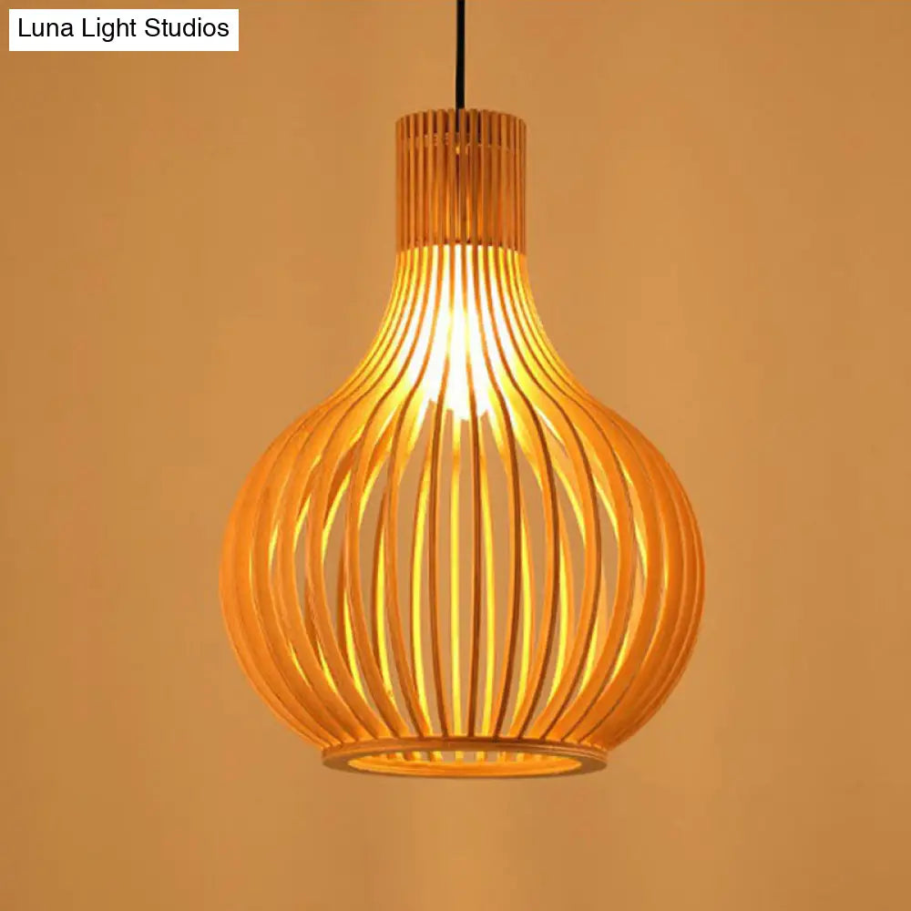 Japanese Wood Single-Bulb Pendant Ceiling Light - Stylish Shade & Ideal For Restaurants