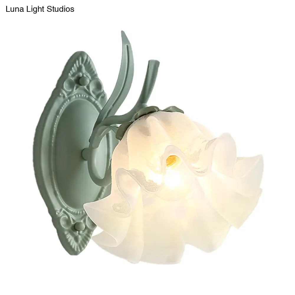 Korean Flower Metal Scalloped Bedroom Sconce Lamp With Gray And Green Wall Lighting