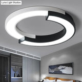 Led Circle Flush Light Nordic Metal Ceiling Fixture For Bedroom - Black & White