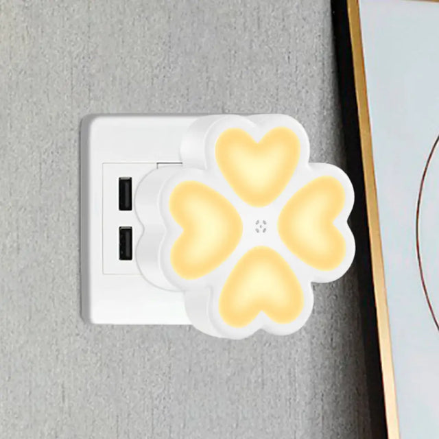 Led Wall Nightlight: Modern White Clover Plug-In Lamp With Plastic Shade