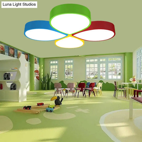 Macaron 4 - Petal Flower Led Ceiling Flush Mount Lamp - 23.5’/35.5’ Width Red - Yellow - Blue -
