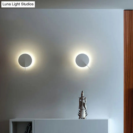 Metallic Art Deco Wall Sconce With Disk Shape And 1 Head For Stairway Lighting