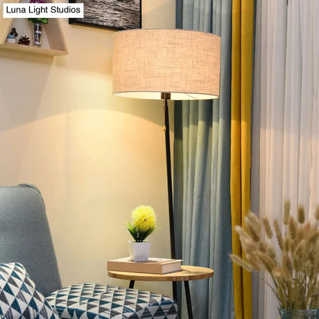Minimalist Drum Floor Lamp In Black With Wooden Tray And Pull Chain Ideal For Living Room