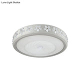 Minimalist Iron Led Ceiling Light With Flower Edge - White Circle Flush Mount For Living Room