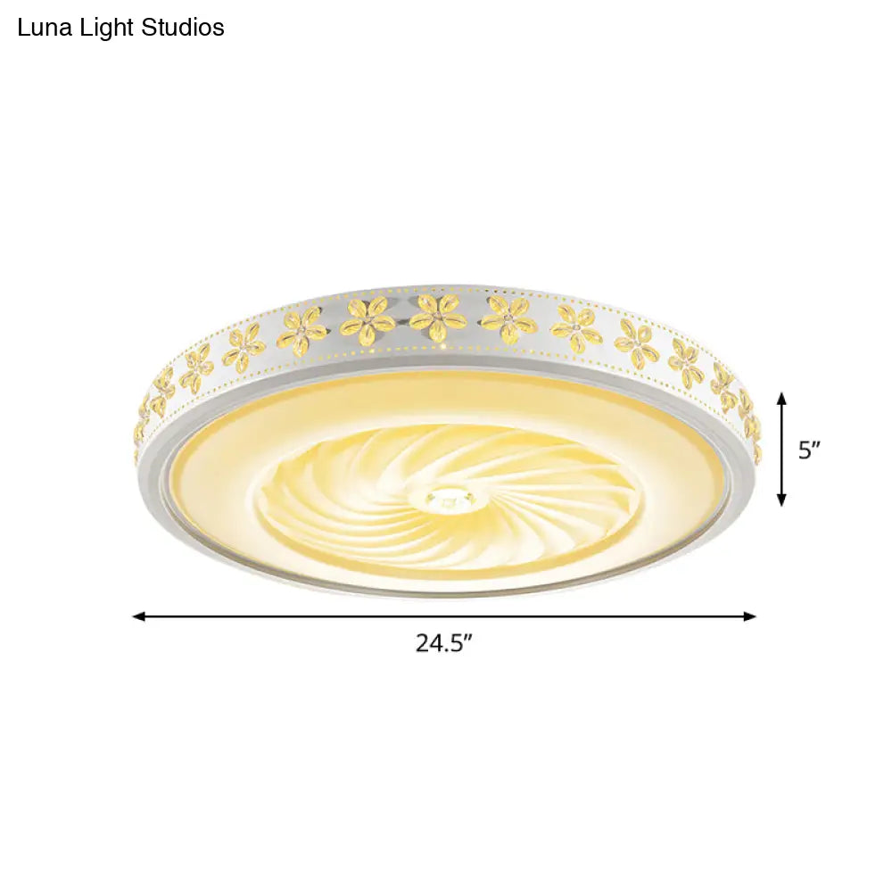 Minimalist Iron Led Ceiling Light With Flower Edge - White Circle Flush Mount For Living Room