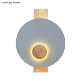 Minimalist Led Metal Disk Wall Light Fixture With Wood Backplate - Black/Grey/White