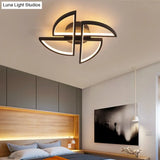Minimalist Led Pinwheel-Shaped Black Flush Mount Ceiling Light For Living Room / 18 Warm