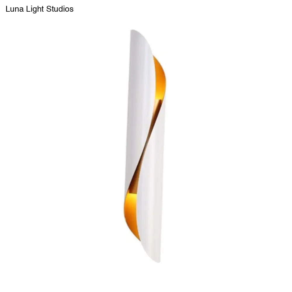 Minimalistic 2-Head Flush Mount Sconce - Black/White Metallic Wall Mounted Lighting