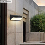 Minimalistic Black Wall Sconce Lamp - Metal Led Lighting Fixture For Outdoor Spaces