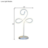 Minimalistic Led Task Lamp - Metallic Clover Design In White Ideal For Bedroom Lighting