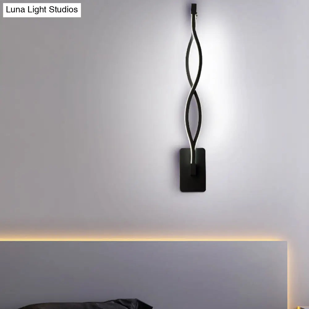 Minimalistic Metal Led Stairway Sconce In Warm/White Light - Black/White