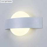 Modern Acrylic Led Wall Sconce With Metal Backplate In Black/White Finish And White/Warm Lighting
