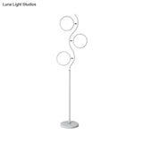 Modern Circular Tree Floor Lamp With Adjustable Metal Head Led Standing Light (Black/White)