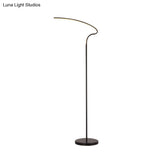 Modern Curved Led Floor Lamp: Stylish Metal Standing Light In Black/White