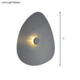 Modern Flaky Sconce Light: 7/9/11 Acrylic Led Wall Mounted Fixture In Grey/White
