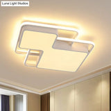 Modern Geometric Led Flush Mount Lamp In Black/White - 18’/21.5’ W Silica Gel Close To Ceiling