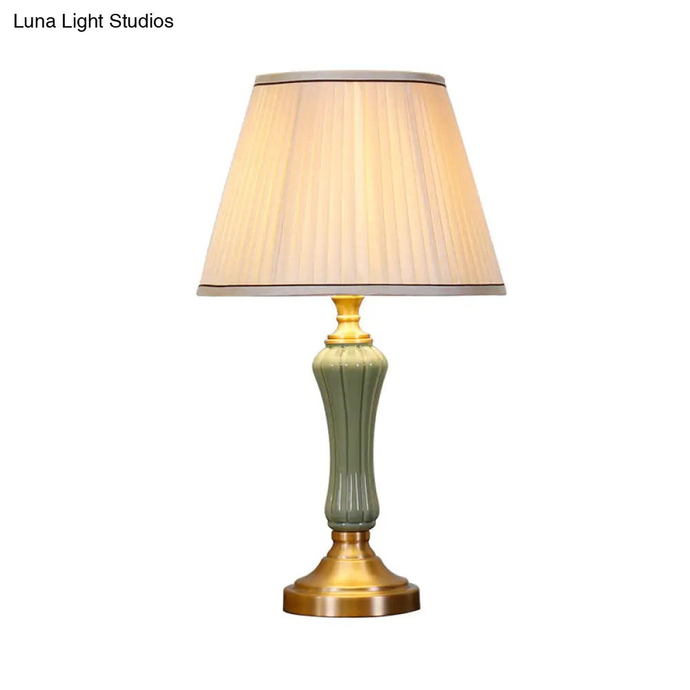 Modern Green Desk Lamp With Fabric Shade - Small Living Room Table Light
