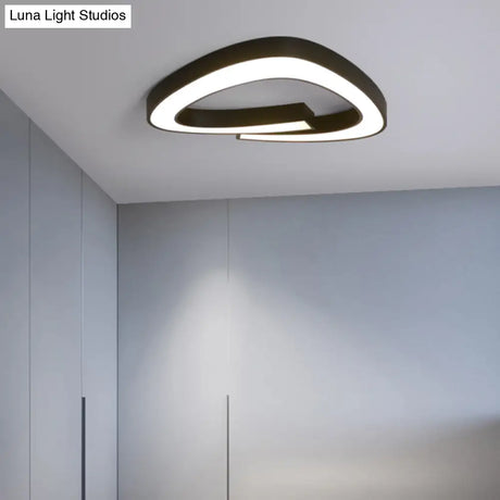 Modern Led Flush Mount Ceiling Light Fixture For Living Room - Simplicity Triangle Design