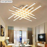 Modern Led Flushmount Lighting For Living Room - 31’/39’ Wide Traverse Acrylic Shade Lamp In