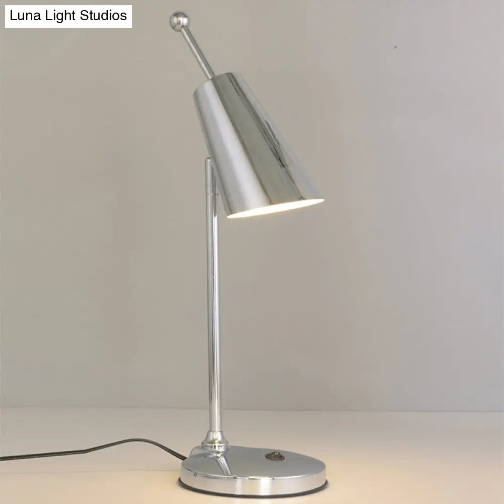 Modern Led Nightstand Table Lamp With Metal Shade In Gold/Silver Finish For Bedroom