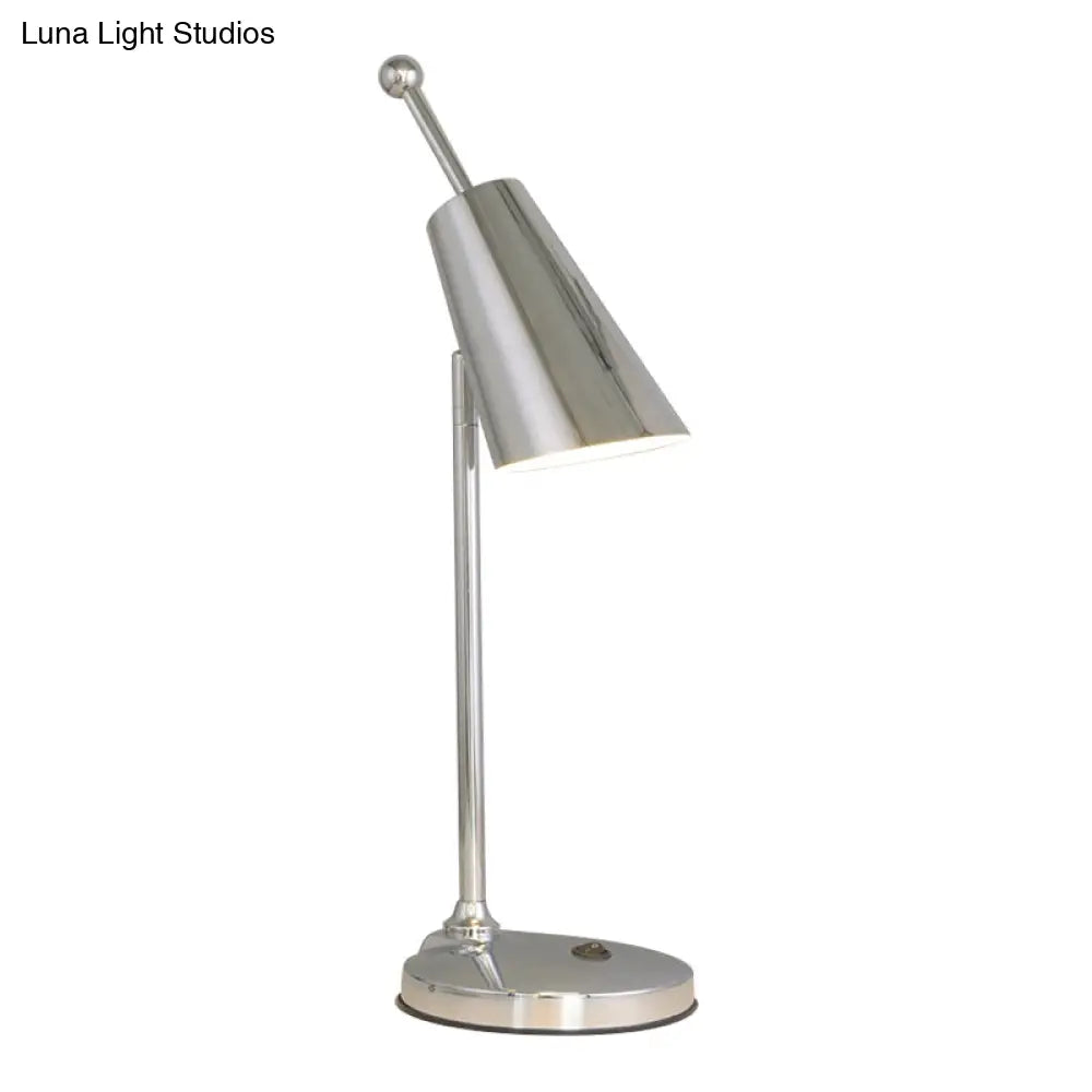 Modern Led Nightstand Table Lamp With Metal Shade In Gold/Silver Finish For Bedroom