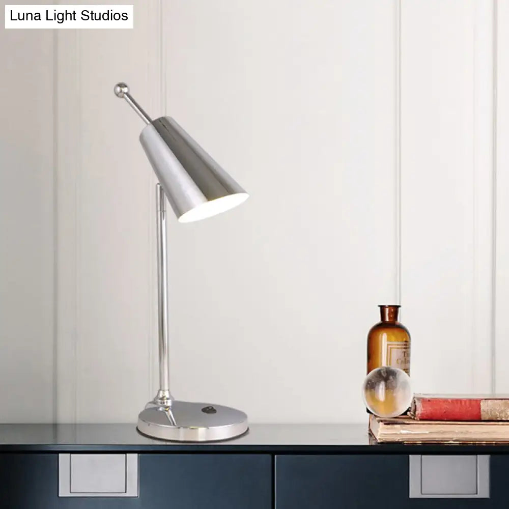 Modern Led Nightstand Table Lamp With Metal Shade In Gold/Silver Finish For Bedroom