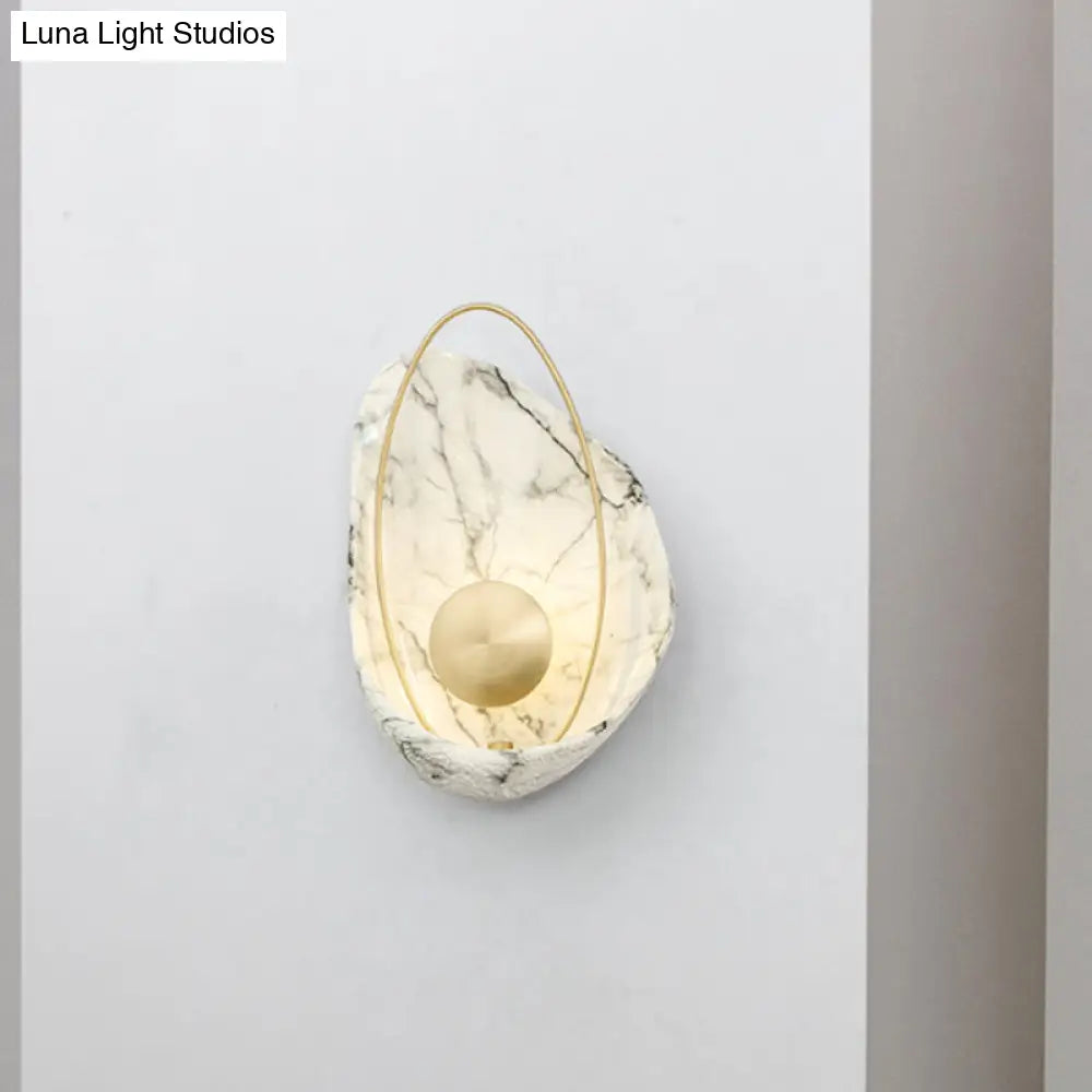 Modern Metal Led Wall Lamp: Resin Shell Shape Single Head White/Black Light