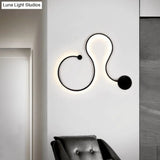 Modern Metal Snake-Like Wall Sconce Lighting - 25.5/50 W Led Mount Lamp In Black With Warm/White
