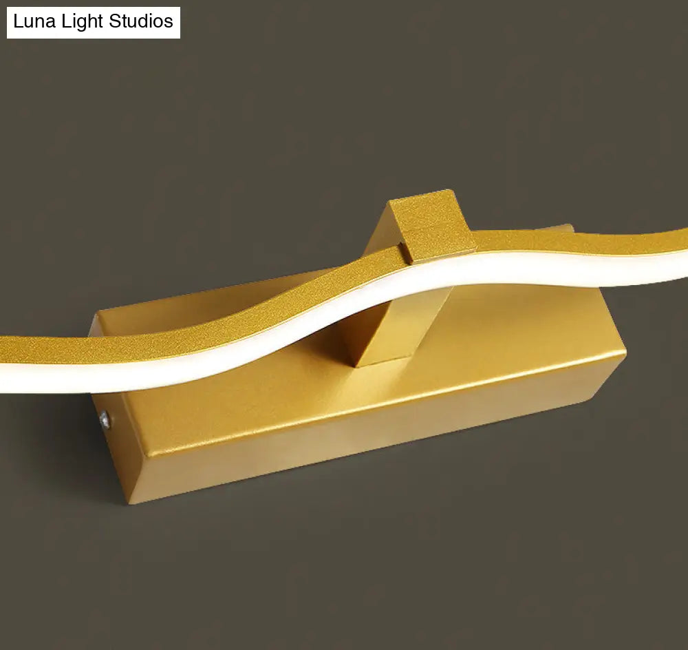 Modern Minimalist Metal Wall Vanity Light With Waving Design