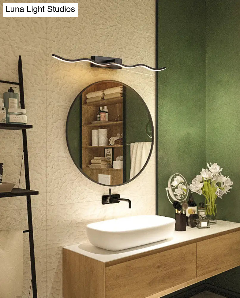 Modern Minimalist Metal Wall Vanity Light With Waving Design