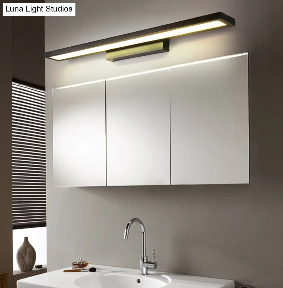 Modern Minimalist Vanity Wall Light In Aluminum With Rectangular Shape
