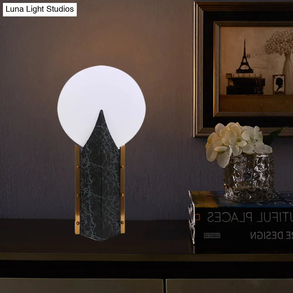 Modern Round Acrylic Nightstand Light - Black Table Lamp With Creative Design And Stainless Steel