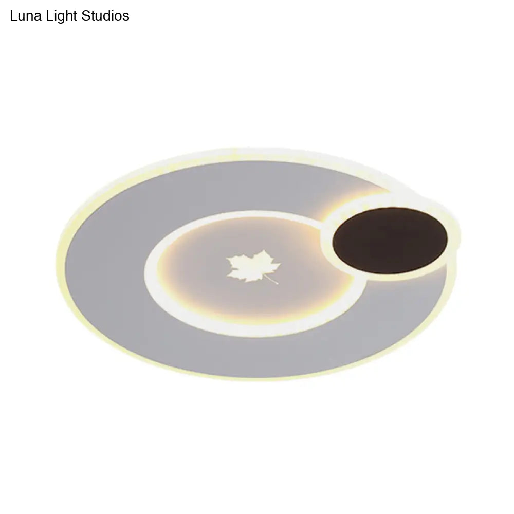 Modern Round Led Ceiling Light With Maple Leaf Pattern - 16’/19.5’ Wide White Flushmount For