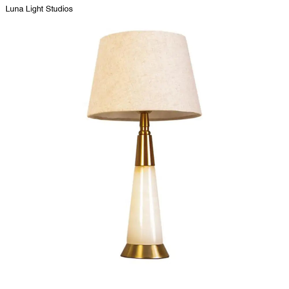 Modern Tapered Task Lighting 1-Light Reading Book Light Sleek Fabric Design With Metal Base