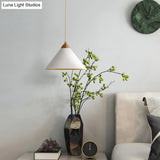 Modern White Conical Ceiling Pendant Light Fixture - Metal 1 Bulb Living Room Lighting