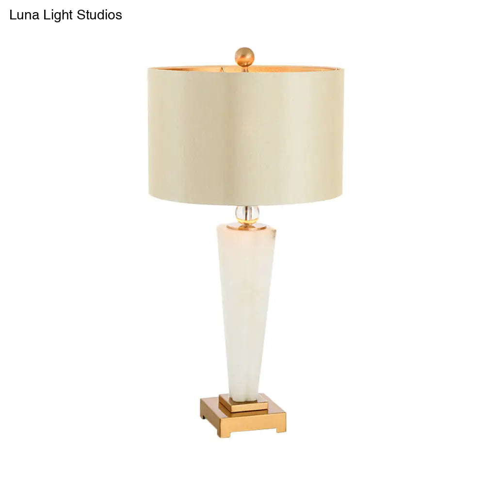 Modernist Fabric Shade Reading Lamp - White Task Lighting With 1 Bulb