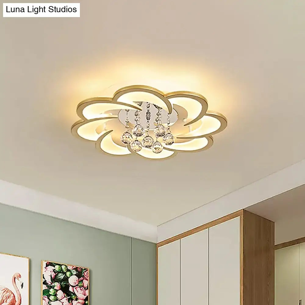 Modernist Petal Flush Ceiling Light In Gold With Led Warm/White - Available 20.5’/27’ Sizes