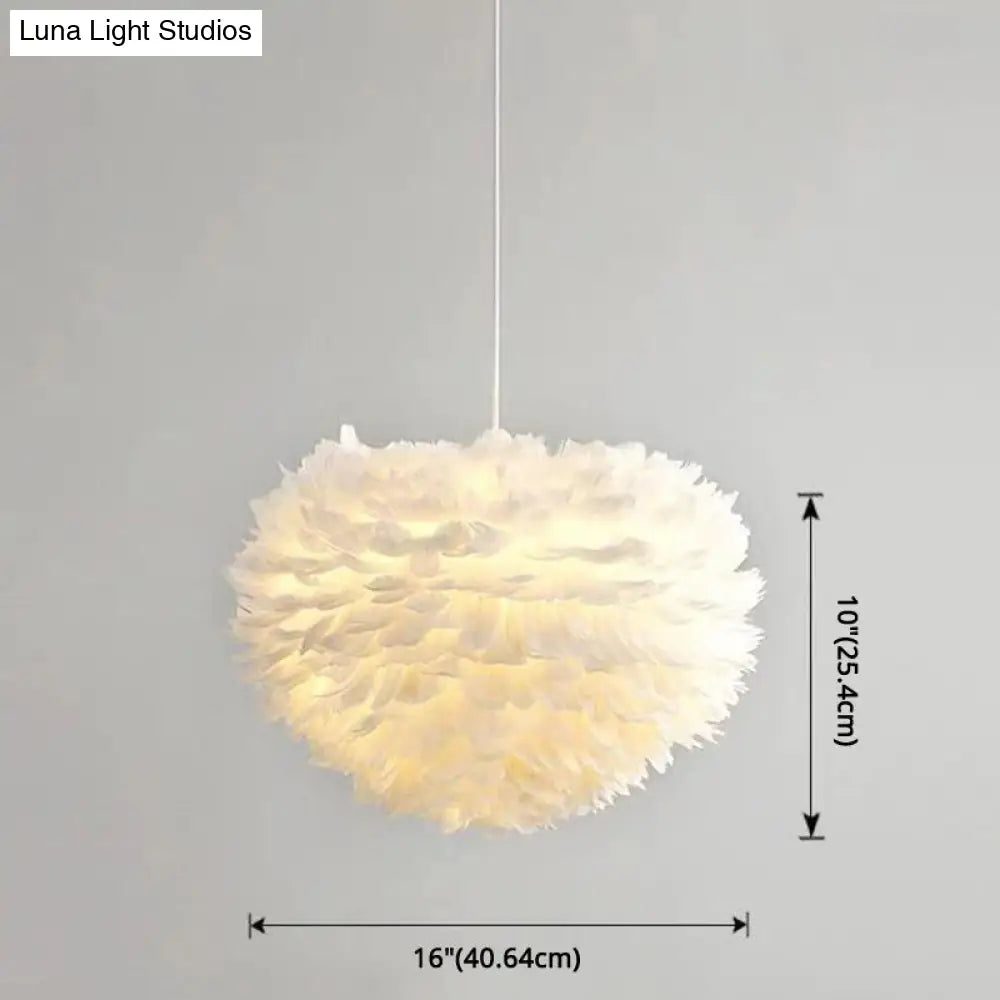 Nordic Style Heart Ceiling Light - White Metal Pendant Lamp For Bedrooms