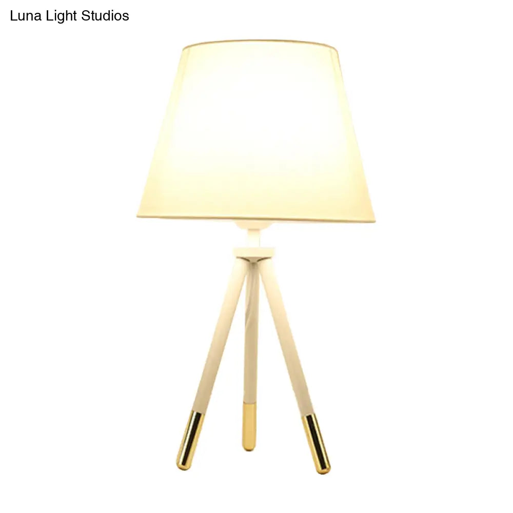 Nordic Style Tripod Night Lamp With Empire Shade Single Fabric Table Stand Light Black/White