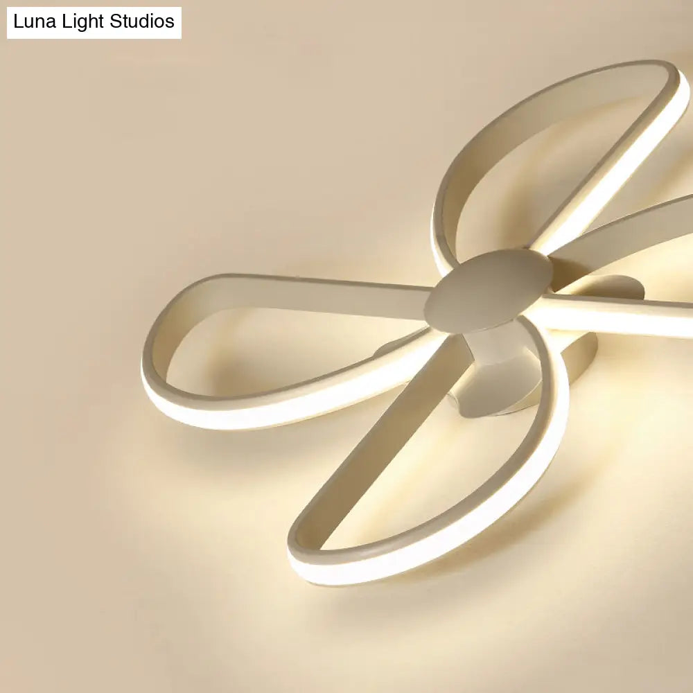 Nordic Stylish Led Ceiling Lamp - Blossom Shape Ideal For Kid’s Bedroom