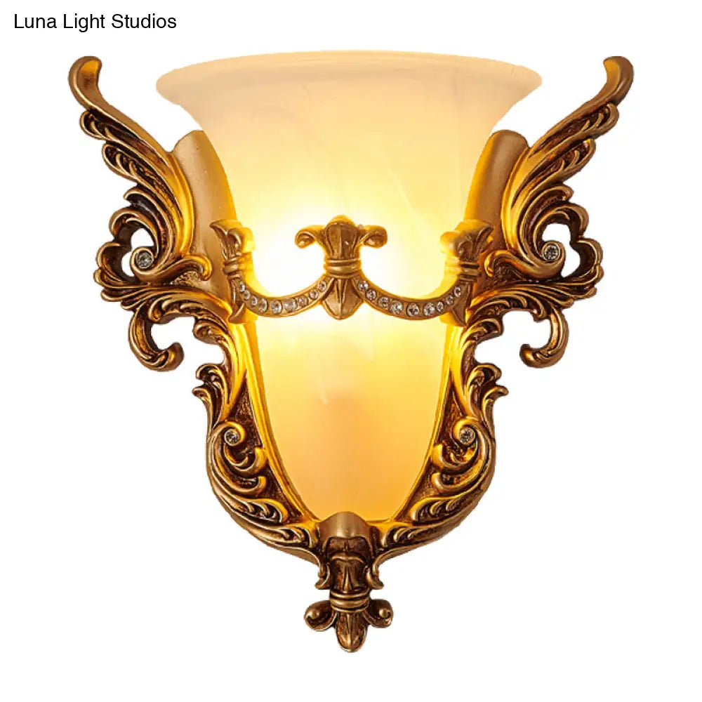 Opal Glass Gold Wall Sconce - Elegant 1-Bulb Cottage Lighting For Living Room