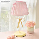Pink Plaid Desk Light With Bow - Lovely Fabric Study Lamp For Dormitory And Bedroom