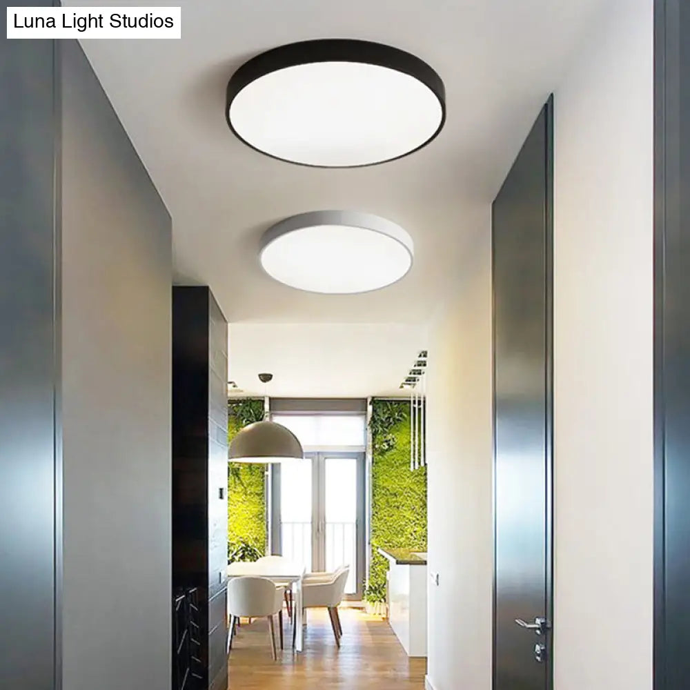 Round Nordic Metal Ceiling Lamp With Led Flush Mount Light For Bedrooms
