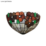 Shell Flower Wall Sconce - Lodge Style Lighting For Living Room