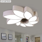 Simplicity Acrylic Floral Ceiling Light - 22.5’/31.5’ Wide Flush Mount Fixture For Living Room
