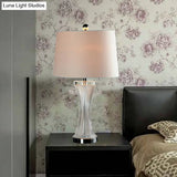 Sleek 1-Head Living Room Table Lamp In Simplicity White/Black With Barrel Fabric Shade