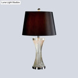 Sleek 1-Head Living Room Table Lamp In Simplicity White/Black With Barrel Fabric Shade