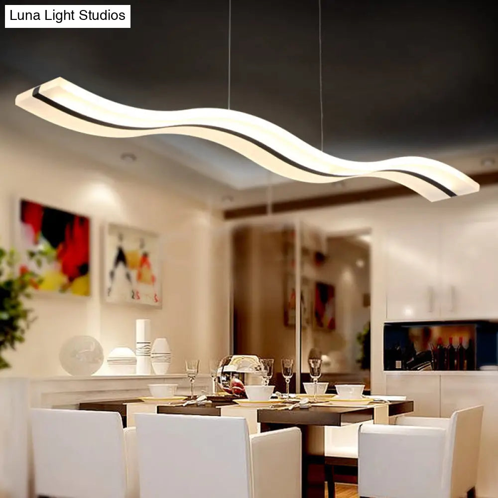 Sleek Acrylic Led Pendant Light Fixture - Island Lighting For Chic Dining Ambiance
