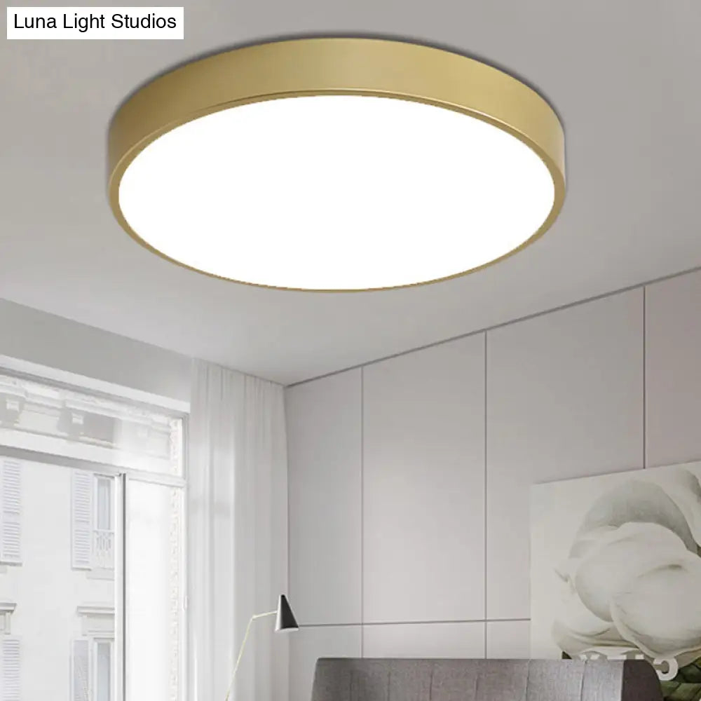 Sleek Led Ceiling Light: Modern Round Flush Mount Fixture For Bedroom