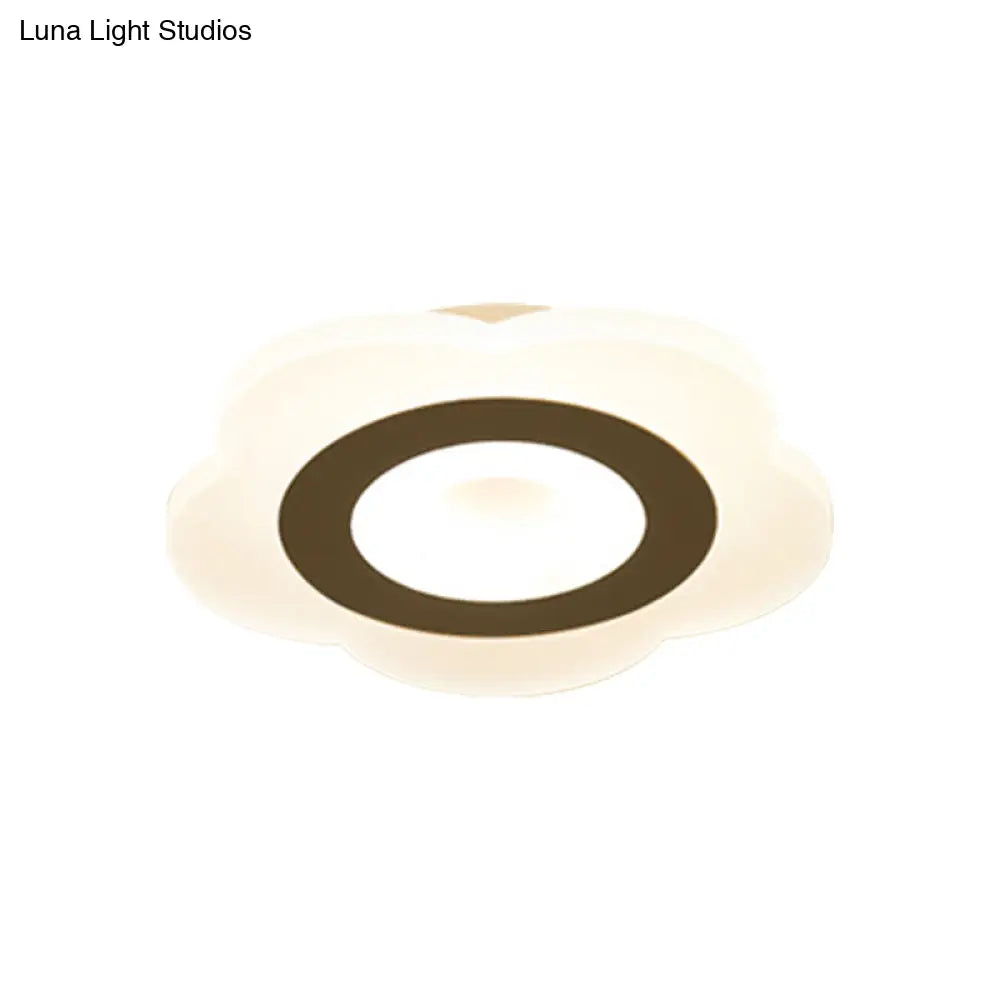 Sleek Led Ceiling Light With Acrylic Shade For Narrow Spaces